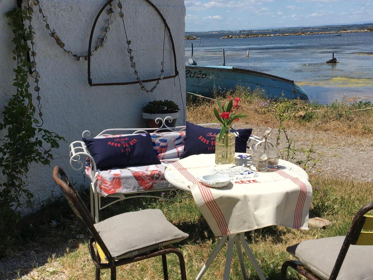 Cabanon De Pecheur En Bord De Lagune セット エクステリア 写真